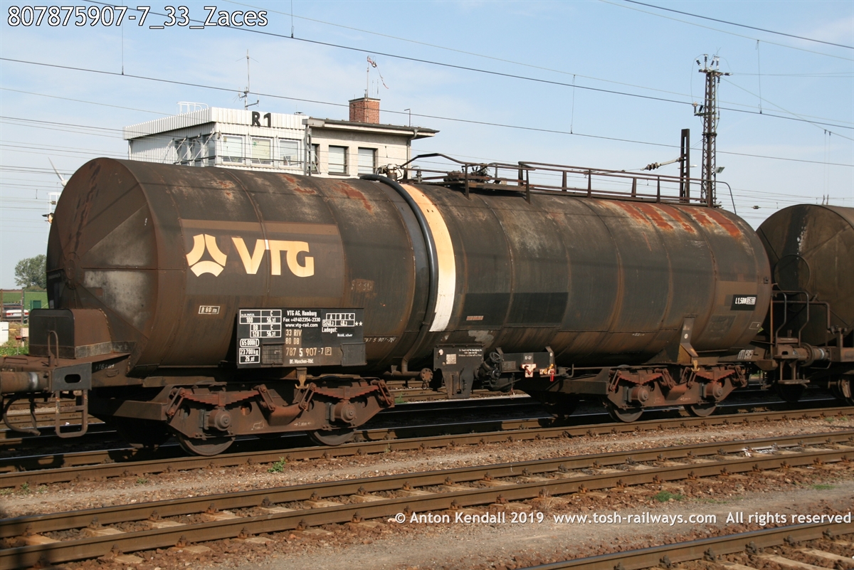 807875907-7_33_Zaces.jpg